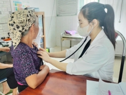 KHÁM SỨC KHỎE NGƯỜI CAO TUỔI  TẠI TTYT HUYỆN MAI CHÂU