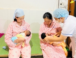 TRUNG TÂM Y TẾ HUYỆN MAI CHÂU HƯỞNG ỨNG TUẦN LỄ NUÔI CON BẰNG SỮA MẸ