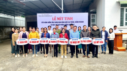 TÂN LẠC MÍT TINH DIỄU HÀNH HƯỞNG ỨNG THÁNG HÀNH ĐỘNG QUỐC GIA PHÒNG, CHỐNG HIV/AIDS