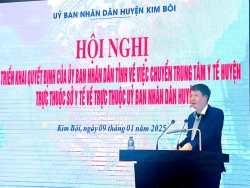 BÀN GIAO TRUNG TÂM Y TẾ HUYỆN KIM BÔI THUỘC SỞ Y TẾ VỀ UBND HUYỆN