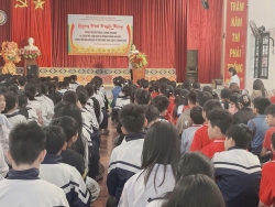 TRUYỀN THÔNG PHÒNG, CHỐNG HIV/AIDS VÀ GIÁO DỤC SKSS VỊ THÀNH NIÊN