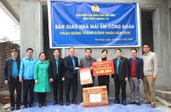 BÀN GIAO NHÀ “MÁI ẤM CÔNG ĐOÀN”