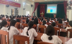 HUYỆN LƯƠNG SƠN: TRUYỀN THÔNG CHĂM SÓC SKSS VỊ THÀNH NIÊN